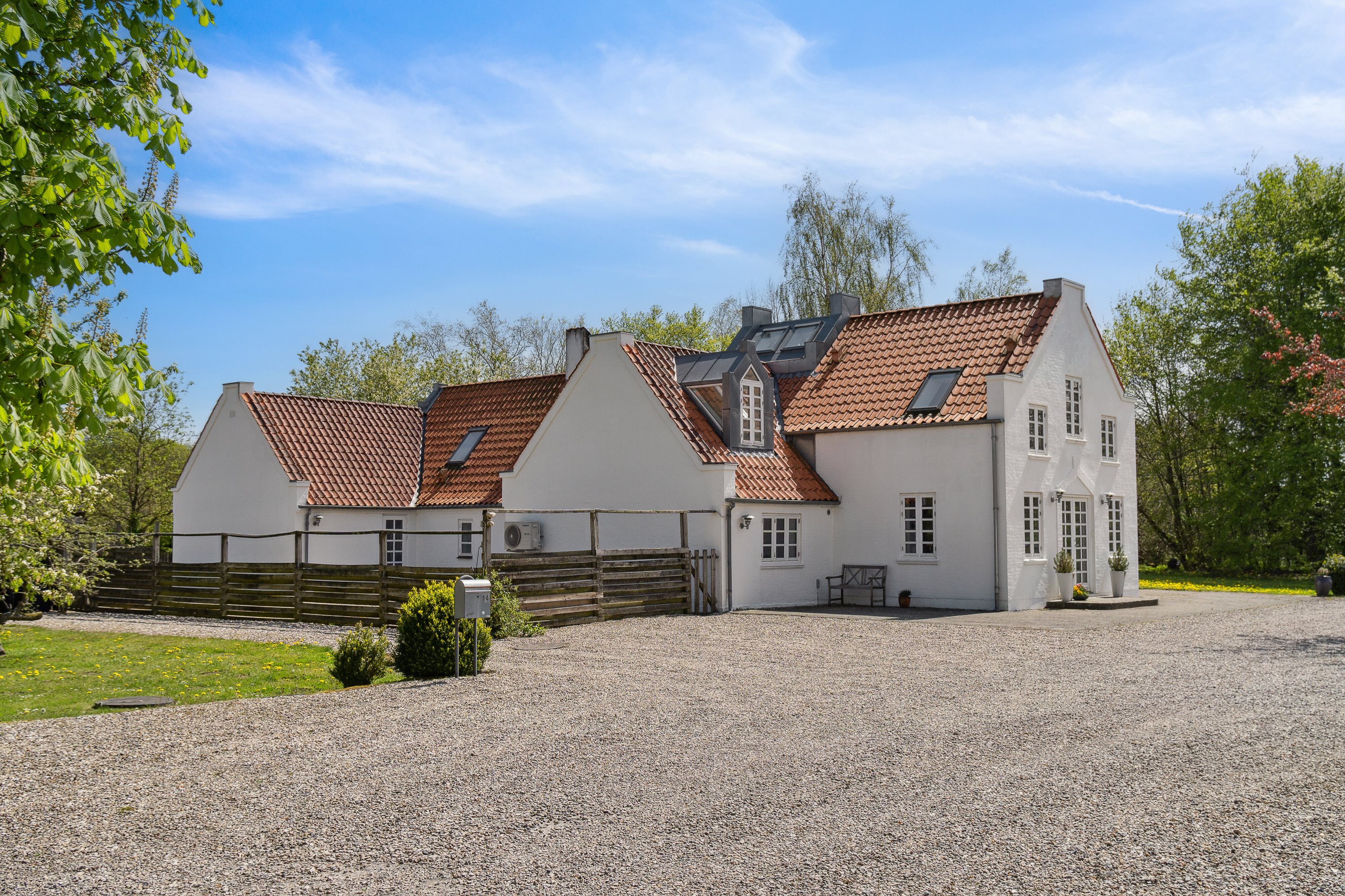 Landejendom på Dammen 14 5591 Gelsted.